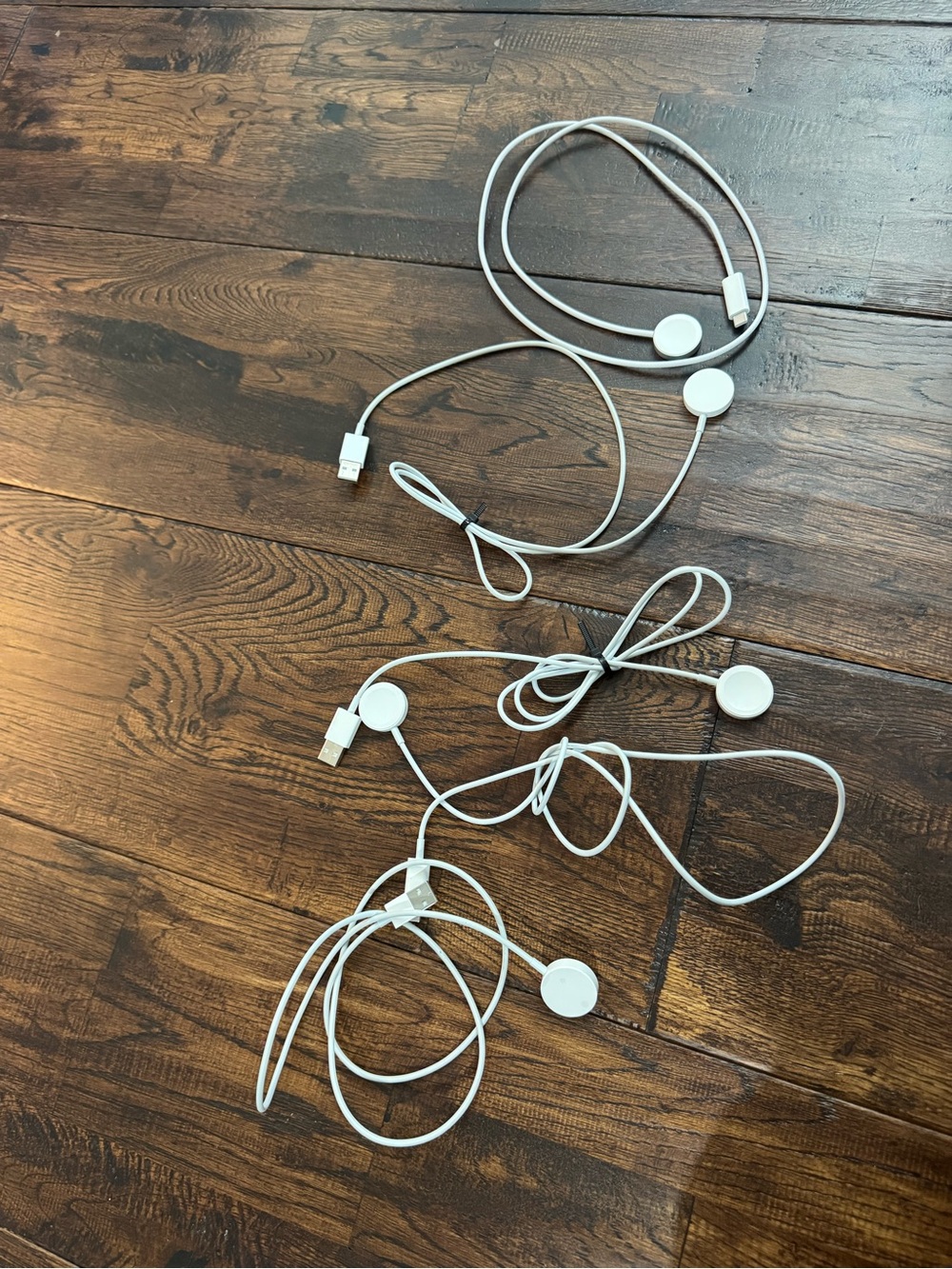 White Magnetic Charging Cables for Apple Watch - Bundle of 5